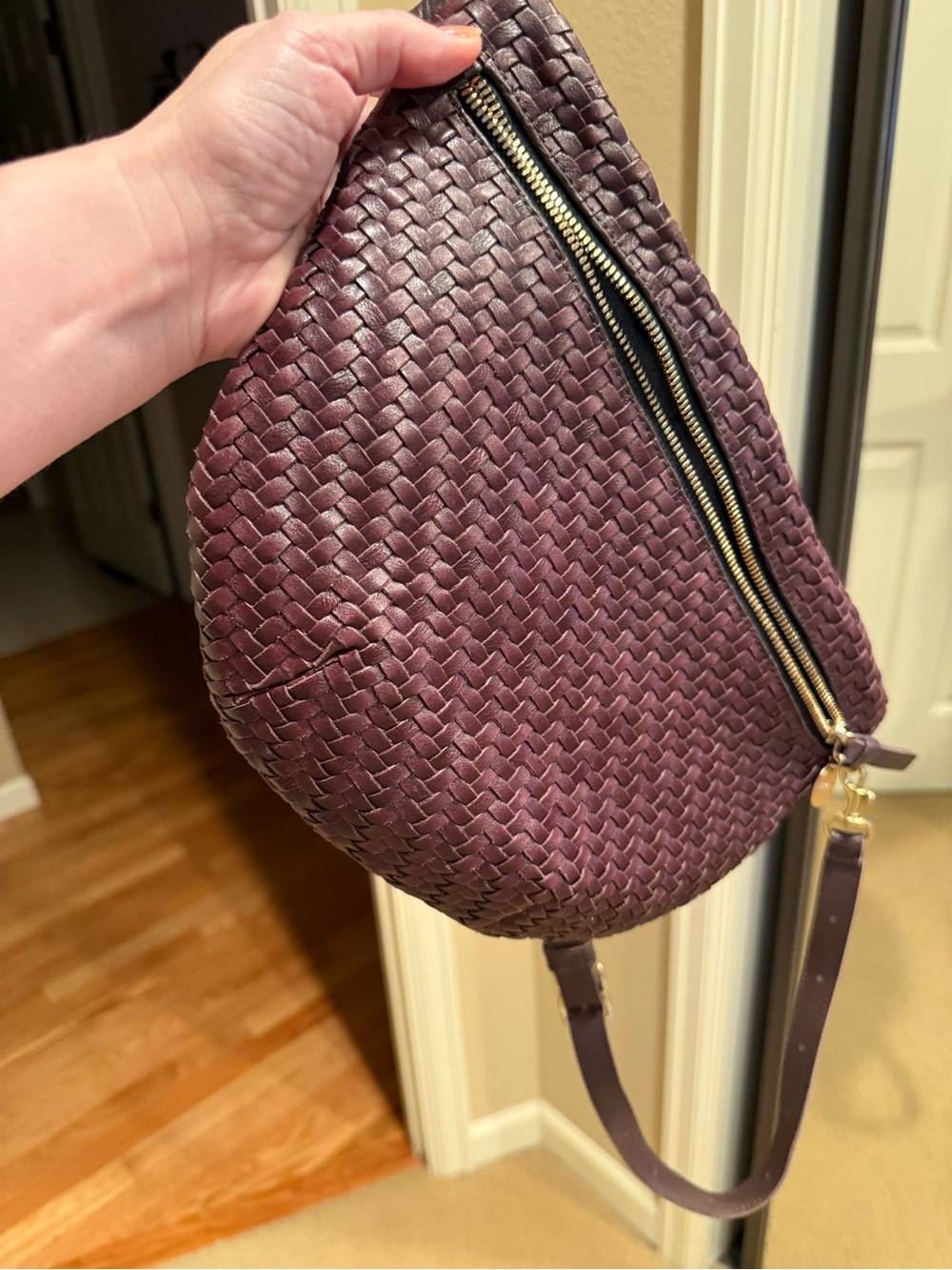 Clare V Woven Leather Grande Fanny Crossbody Bag in Plum Dark Purple EUC - Picture 3 of 4